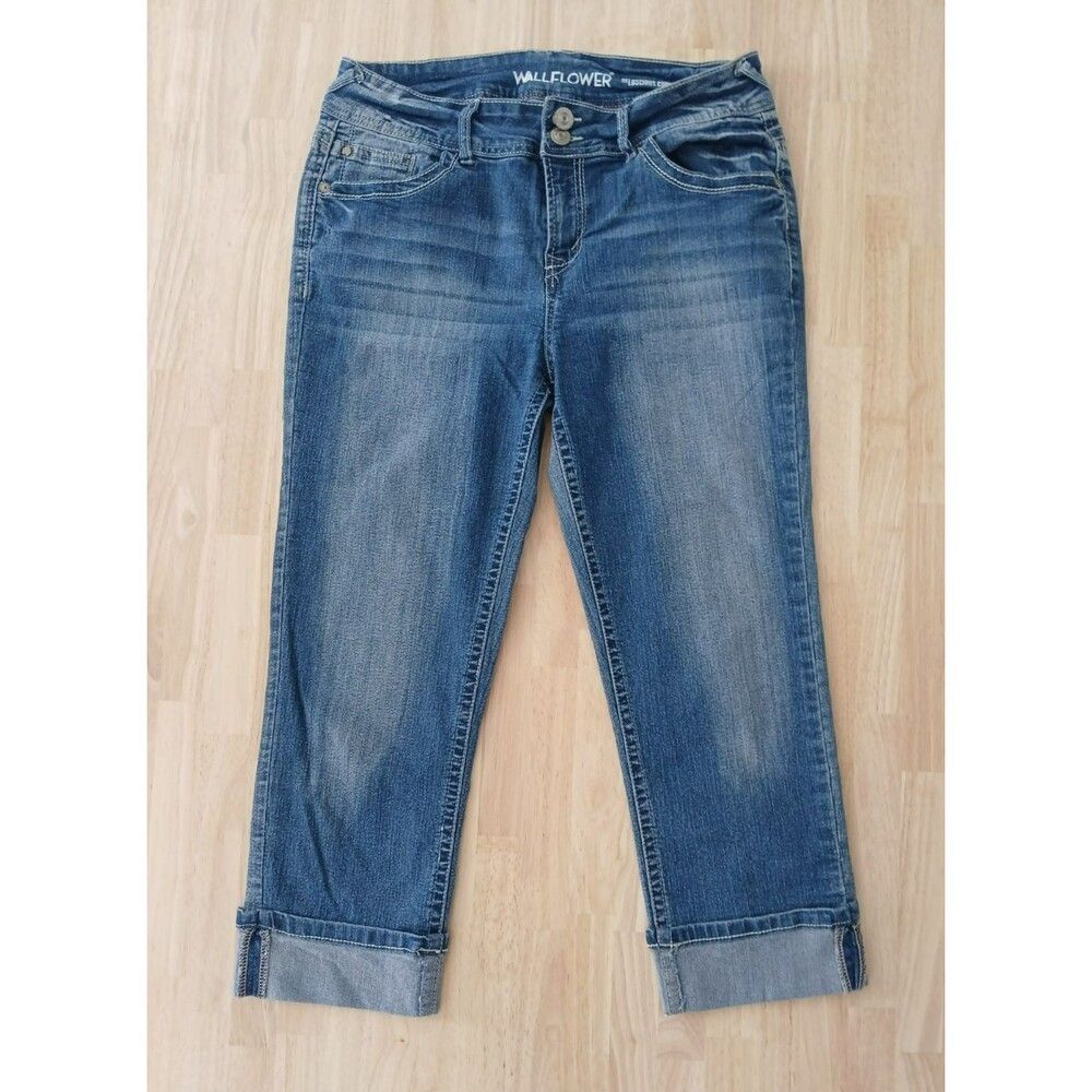 Wallflower Women's/Juniors Size 13 Lucious Curvy Cuffed Jeans Pockets Zip Up
